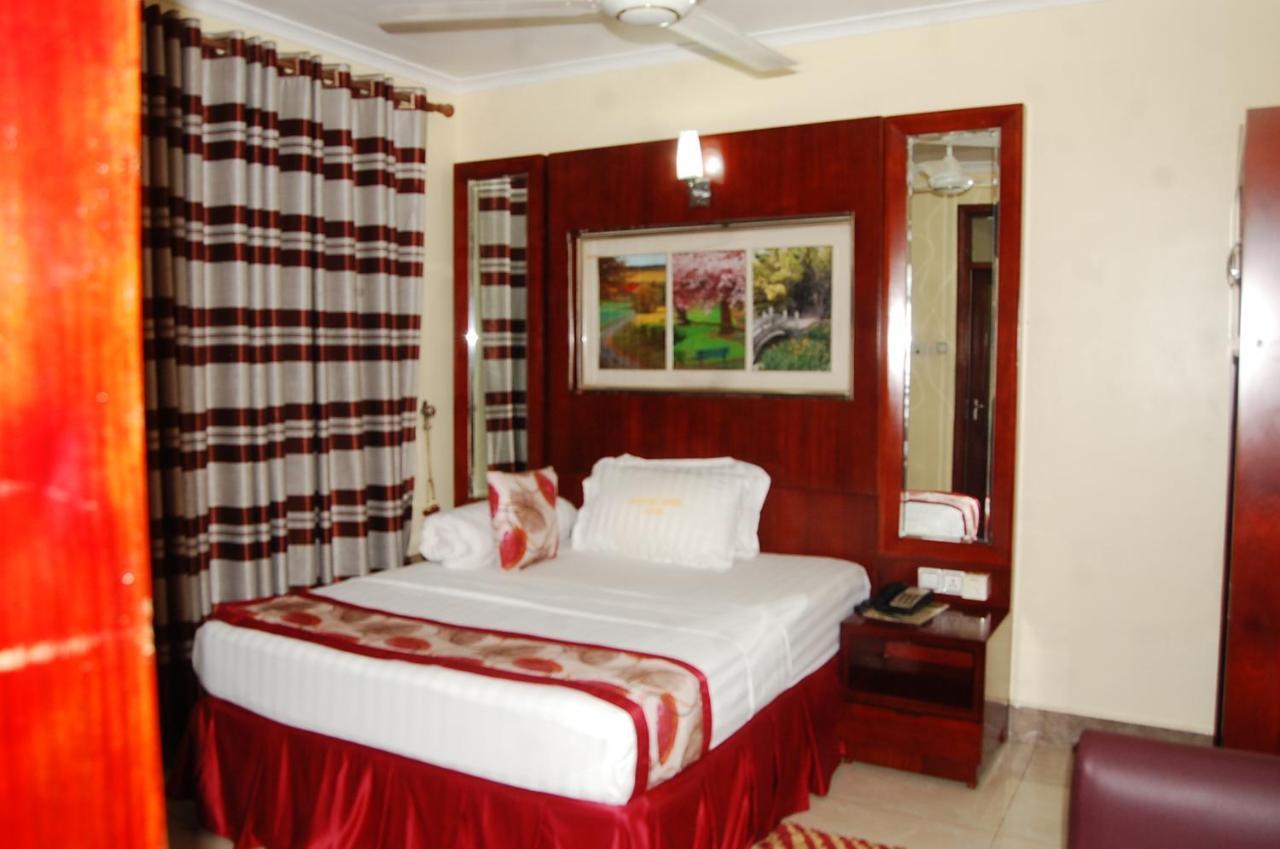 Donsuite Hotel Daressalam Exterior foto