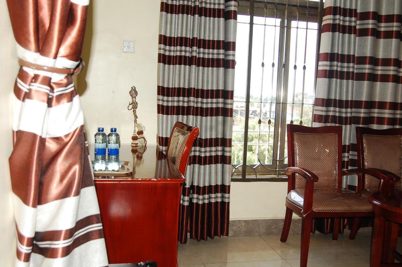 Donsuite Hotel Daressalam Exterior foto