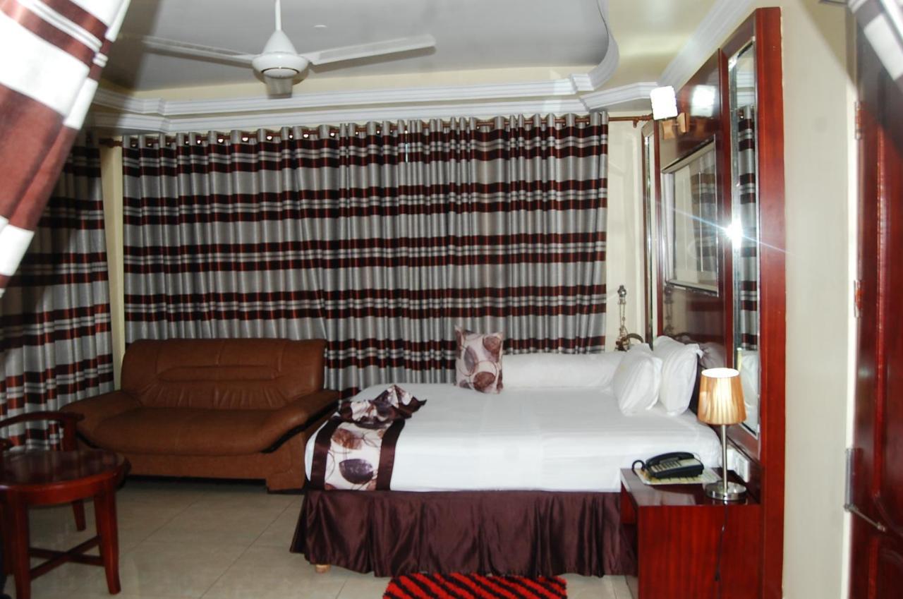 Donsuite Hotel Daressalam Exterior foto