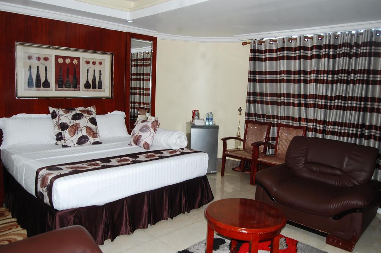 Donsuite Hotel Daressalam Exterior foto