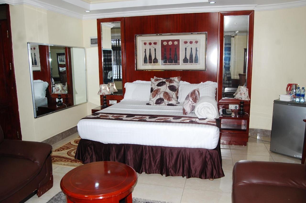 Donsuite Hotel Daressalam Exterior foto